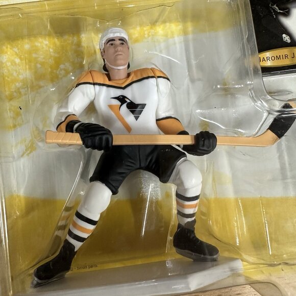 1997 Starting Lineup SLU Jaromir Jagr Action Figure Sealed - Picture 3 of 4